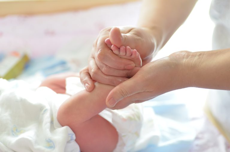 Benefits of Baby Massage: A Loving Experience for Your Baby