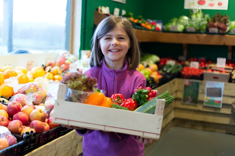Ağustos Ayında Bebek ve Çocuklar İçin Faydalı ve Taze Sebze ve Meyveler