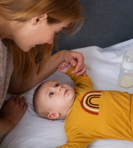 Göz Teması ve Gülümsemenin Bebek Gelişimine Etkisi