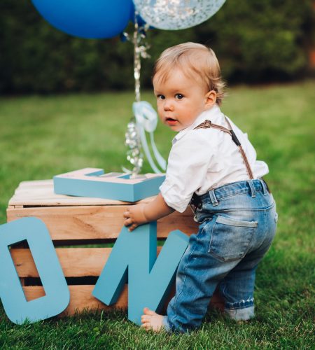 12 Aylık Bebek Oyunları: Bir Yaşındaki Minik Kaşifler İçin Gerçekten İşe Yarayan Oyun Önerileri